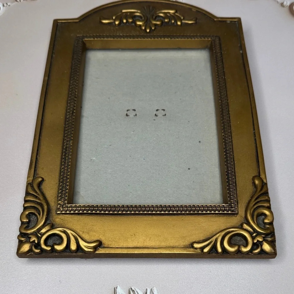Vintage Gold Ornate Picture Frame